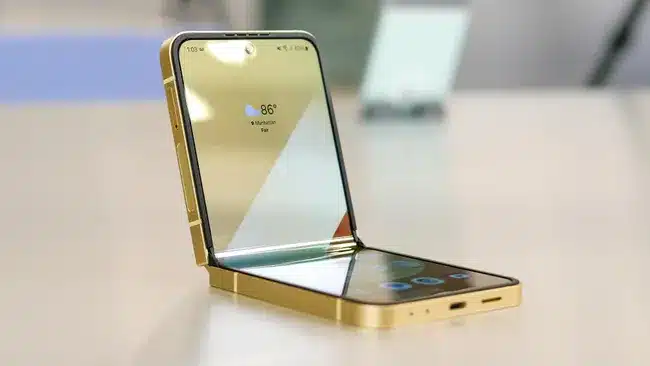 اكتشف أداء Samsung Galaxy Z Flip 6 أقوى هواتف سامسونج القابلة للطي